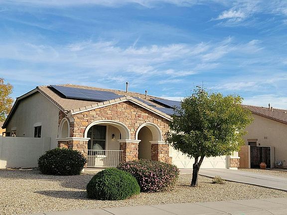 3rd image of 15182 W Glenrosa Ave