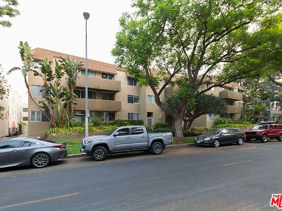 4th image of 14141 Dickens St APT 113