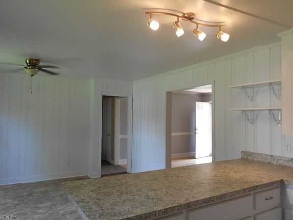 4th image of 134 Beechwood Dr