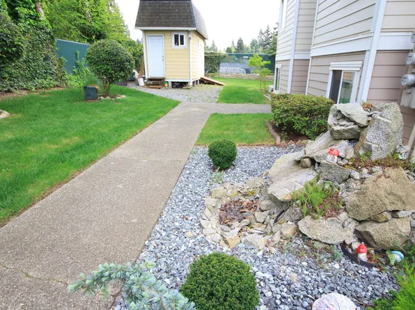 3715 S 182nd St APT C125, Seatac, WA 98188