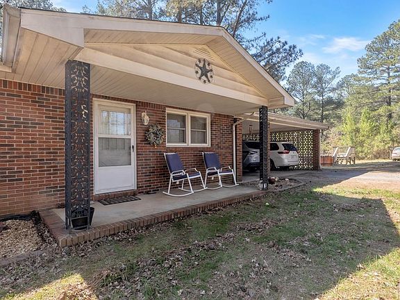 2nd image of 1303 Beal Rd