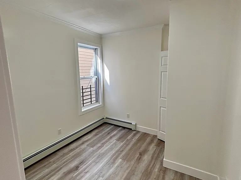 7 Franklin Ave #6 — Photo 10
