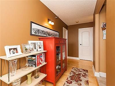 5th image of 1250 N La Salle Dr APT 1313