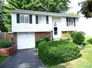 4758 Catalina Dr, Toledo, OH 43615