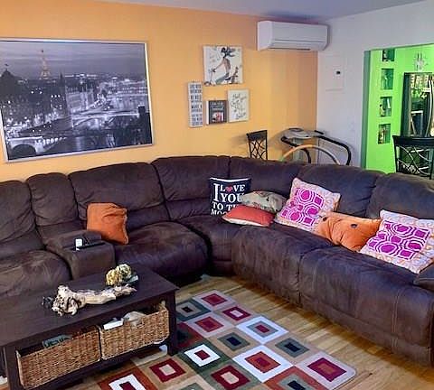 2nd image of 21 Cove Ln #1A