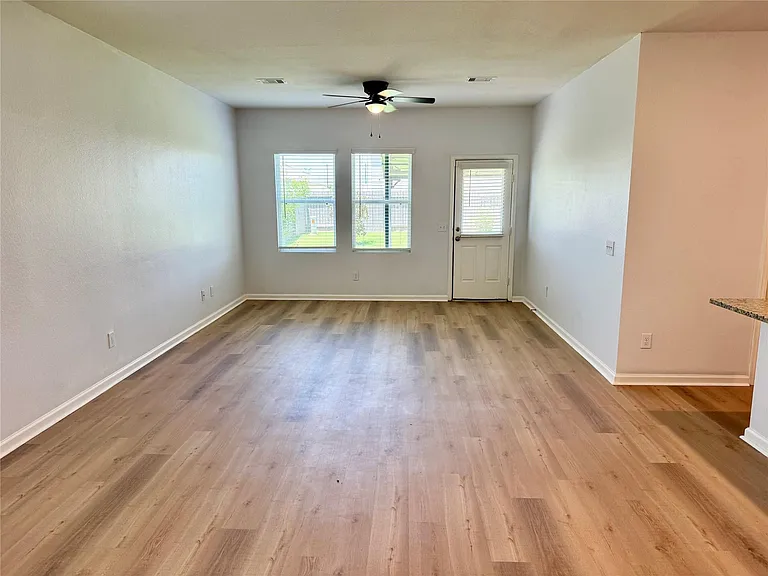 10141 Pappas Dr — Photo 5