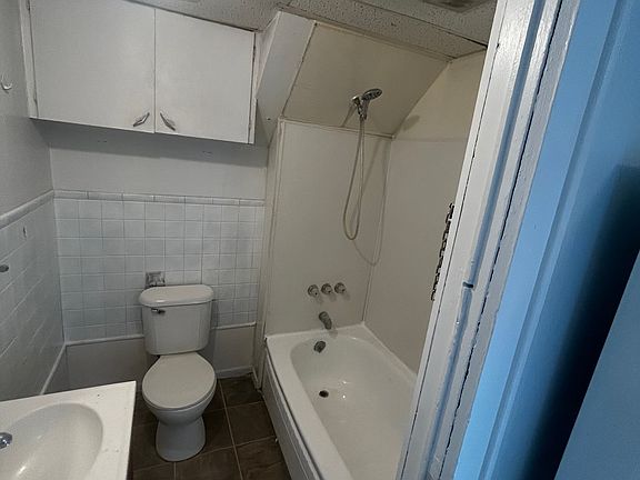 5th image of 70 Spring St #70