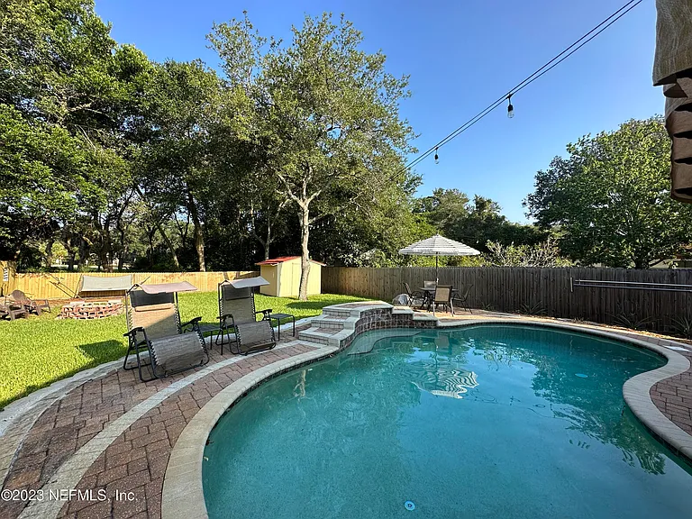 1624 Roberts Dr — Photo 21