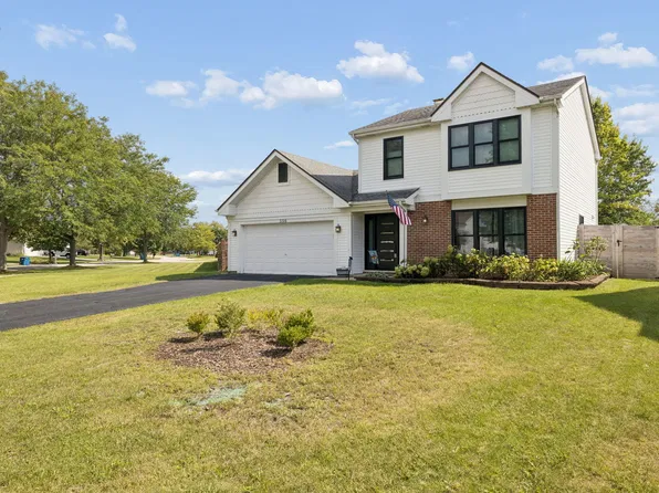556 Foxford Rd, Bartlett, IL 60103