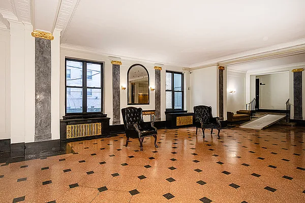 Rented by Rita S Citrin, LREB | media 9