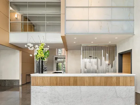 20 River Terrace image 13 of 26