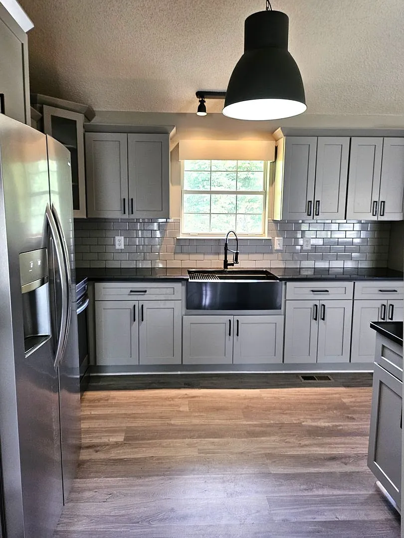Spacious 4 Bedroom 2.5 bath in Hixson, TN 37343 — Photo 2