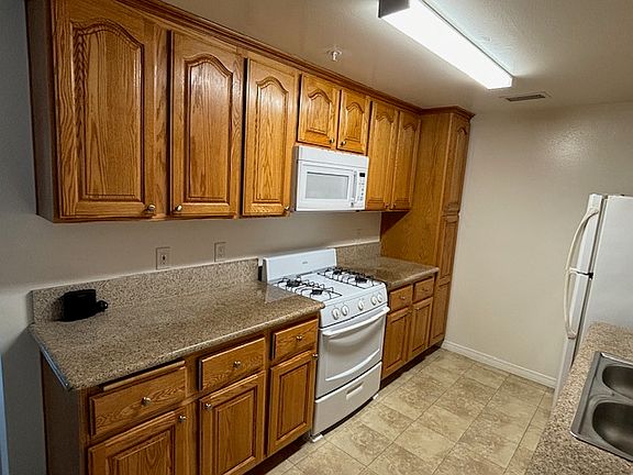 3rd image of 3401 Manning Ave APT 102