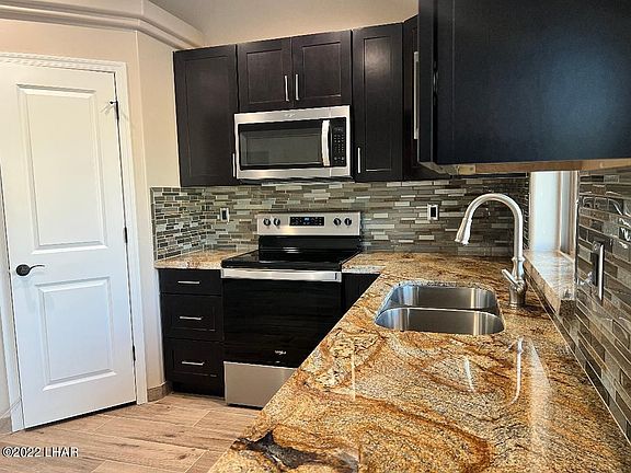 2nd image of 2425 Cloverlawn Dr