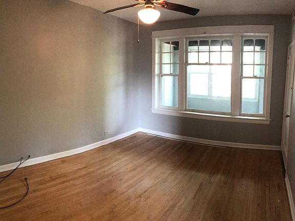 5th image of 3646 W Cornelia Ave APT 2F