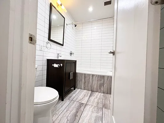 Rented by EastMount Realty LLC | media 23