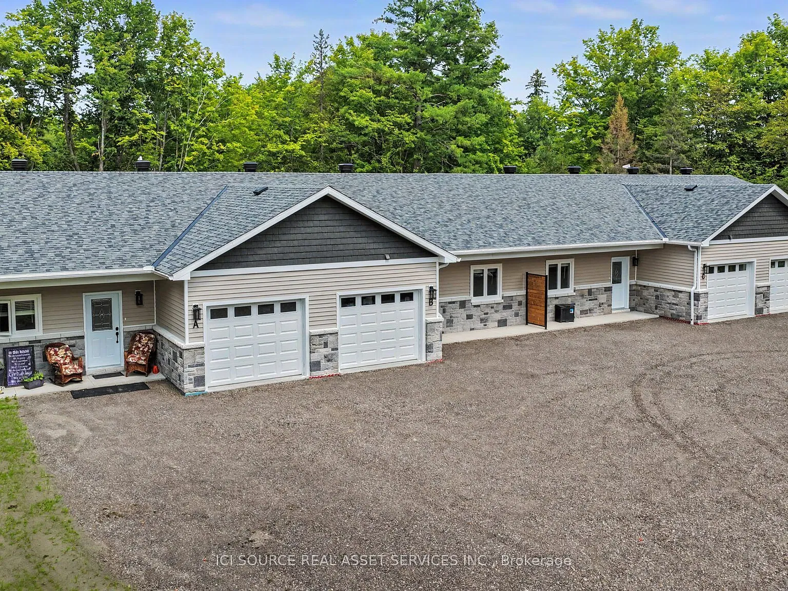 2 bed, $2,695 — Photo 2