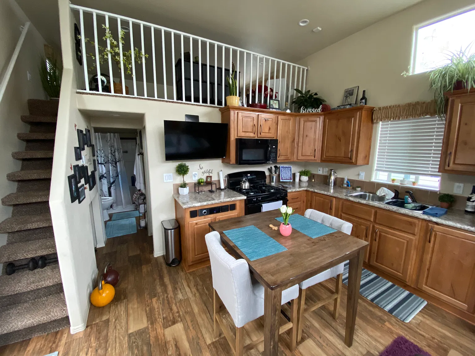 1 bed, 550 sqft, $1,740 — Photo 3