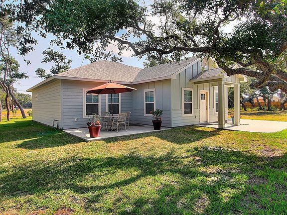 4th image of 2004 Crescent Ct