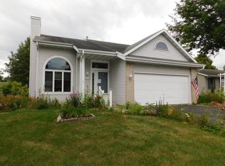 533 Stratford Ct, Fort Atkinson, WI 53538
