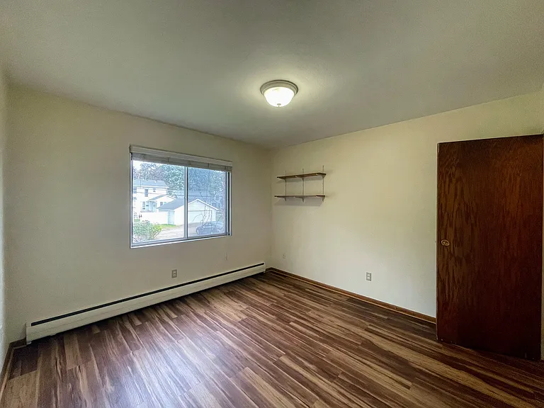 840 18th Ave SE #106 — Photo 9