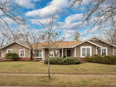 14569 Crossway Ct, Chesterfield, MO, 63017