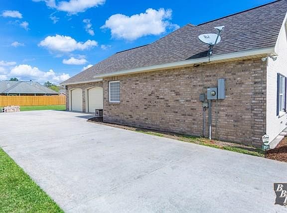 5th image of 251 Sugar Land St #0