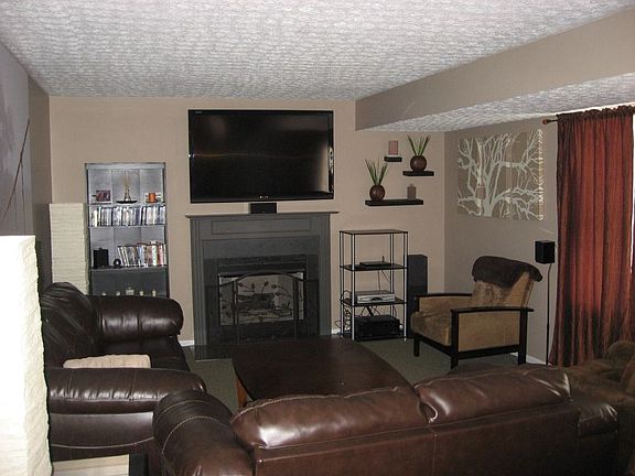 4th image of 1185 El Toro Dr