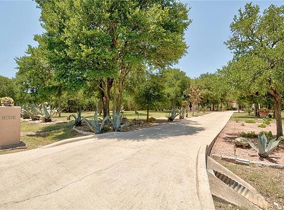2nd image of 420 Creekside Dr