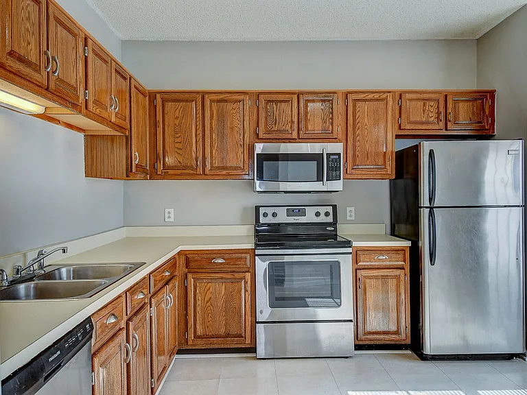 4206 Minnard Ct — Photo 5