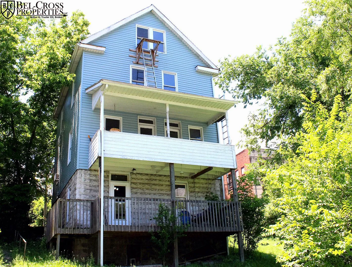 565 Brockway Ave #A photo 1