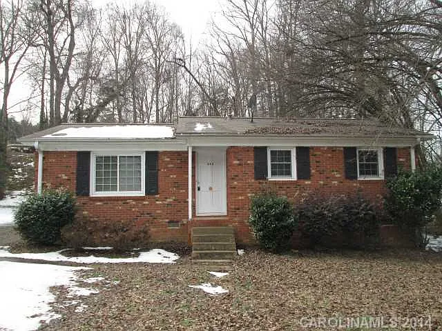 445 Whispering Pines Dr photo 1