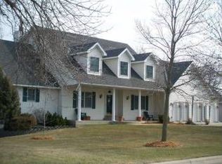 1395 Roberts Rd SW, Hutchinson, MN 55350