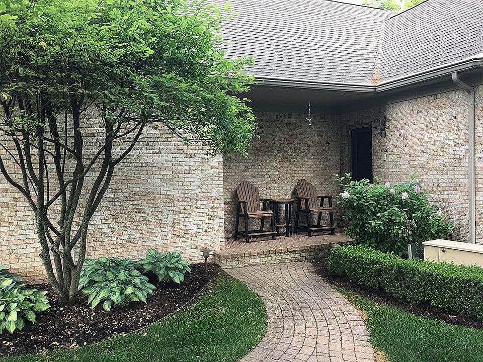 2nd image of 6380 Crest Forest Ct W
