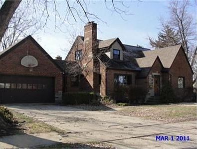 3rd image of 1004 Buckingham Rd