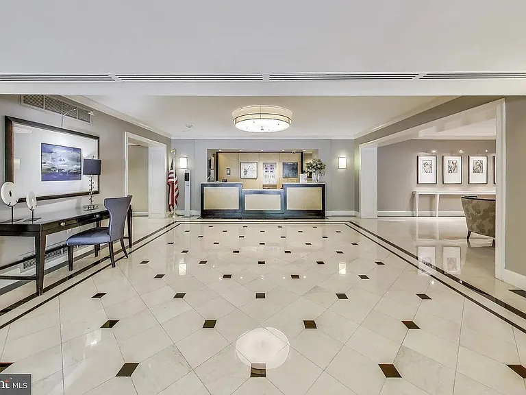 4601 N Park Ave #610 — Photo 5
