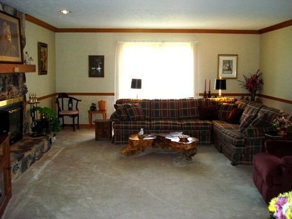5th image of 10265 Luman Ln