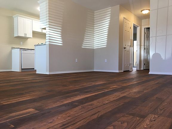 4th image of 299 Wisconsin Ave #1
