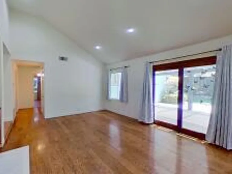 3012 Wauneta St — Photo 10
