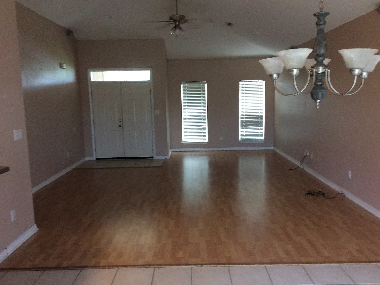 3 bed, 1794 sqft, $1,875 — Photo 3