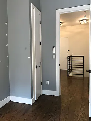 Rented by EXR | media 20