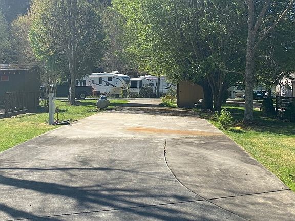 4th image of 166 Conley Creek Cir