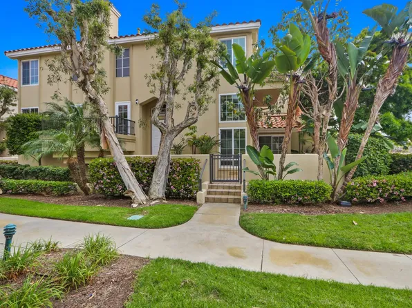 6031 Shadowbrook Cir, Huntington Beach, CA 92648