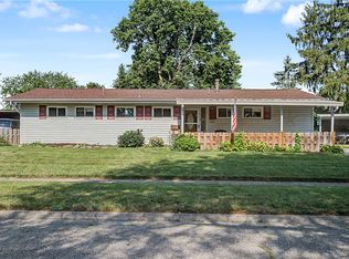 481 Darnell Dr, Dayton, OH 45431
