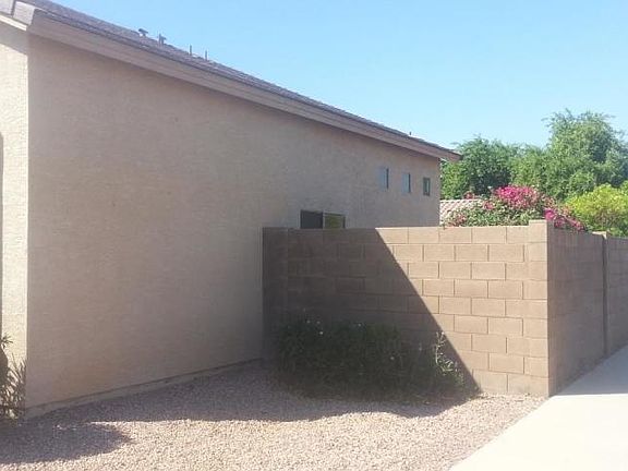 3rd image of 16091 W Desert Ln