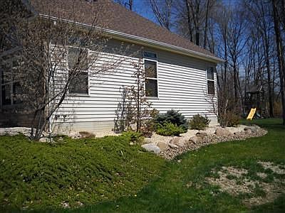 5th image of 807 Woodbridge Ct