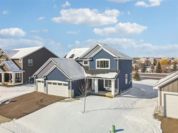 8370 159th St, Savage, MN 55378