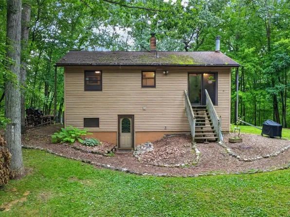 260 Faust Dr, Ortonville, MI 48462