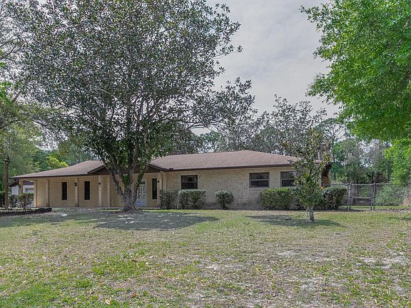 3rd image of 5121 Dalehurst Dr