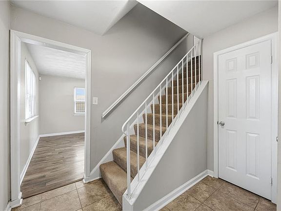 2nd image of 501 Water Oak Rd
